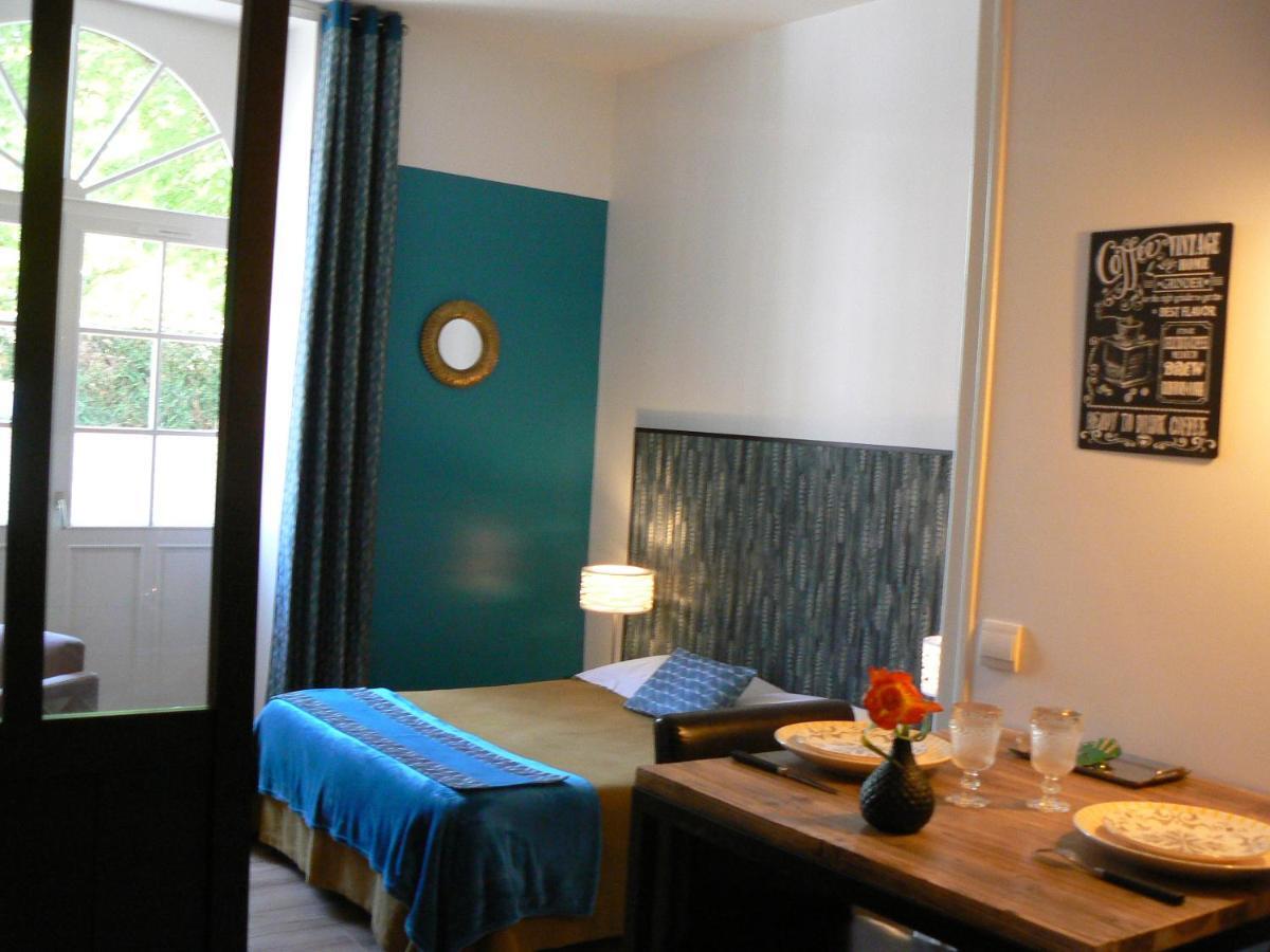 Les Tulipiers, Parking Securise, Lit Queen-Size, Le Port Du Mans Le Mans Exterior photo